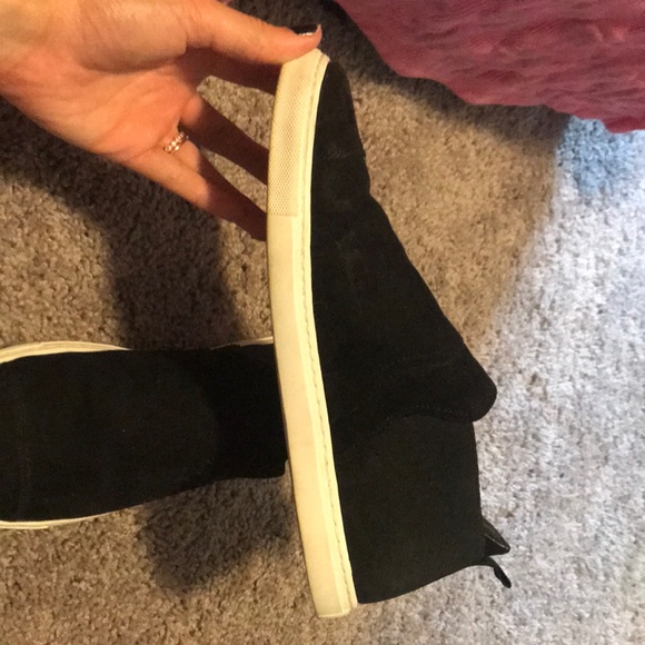 Adrienne Vittadini Shoes - Picture 2 of 4